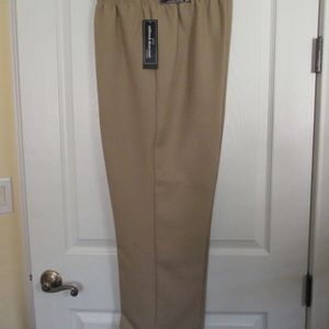 NWT - ALFRED DUNNER tan pants - sz 14P - Medium